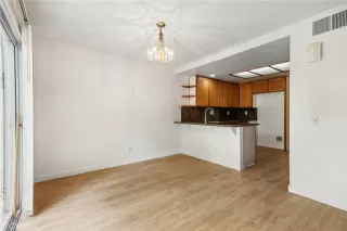 Photo #4: OC24117472 Listing 