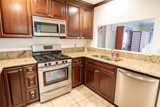 MLS: OC24117533 Condo For Sale