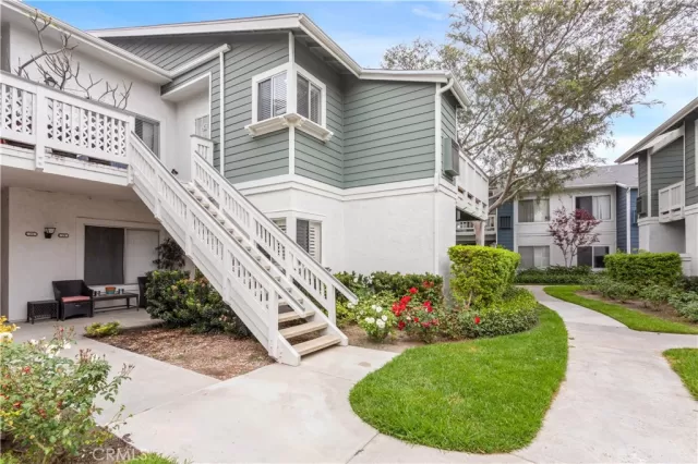 MLS: OC24117714 Condo For Sale