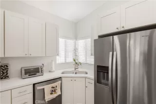 Photo #5: OC24117714 Listing 