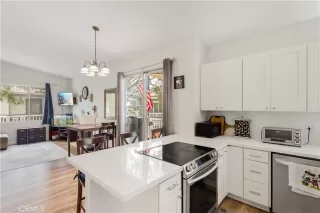 Photo #6: OC24117714 Listing 