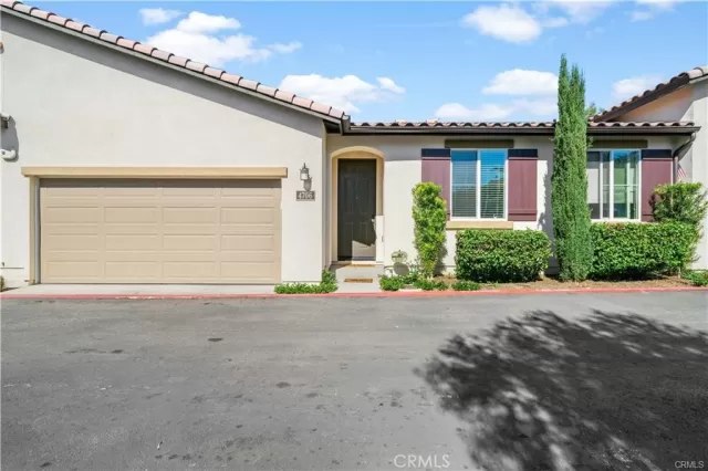 MLS: OC24117813 Condo For Sale