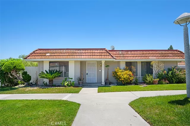 MLS: OC24117930 Condo For Sale