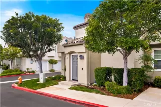 Photo #2: OC24118260 Listing 