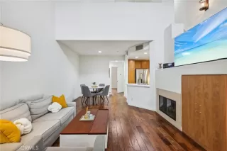 Photo #2: OC24118751 Listing