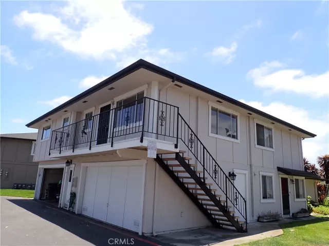 MLS: OC24119052 Condo For Sale