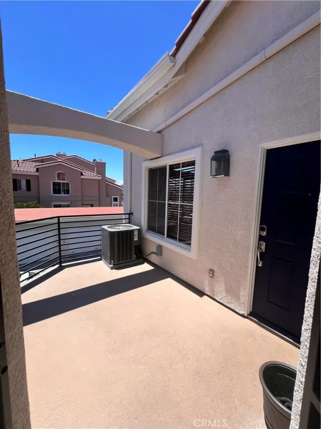 MLS: OC24119117 Condo For Sale