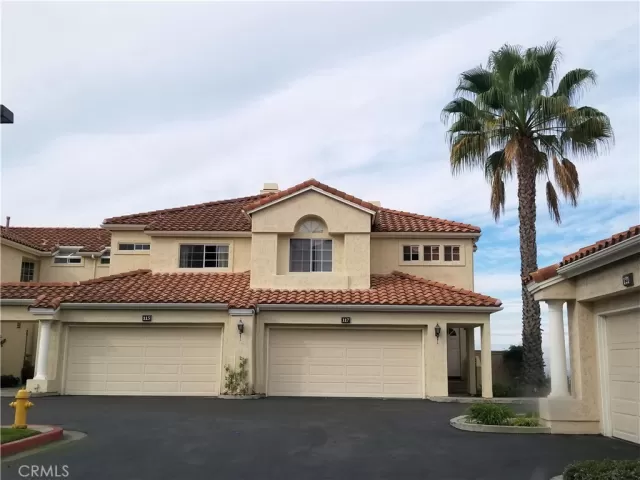 MLS: OC24119282 Condo For Sale