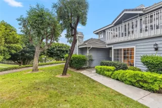 Photo #4: OC24119335 Listing