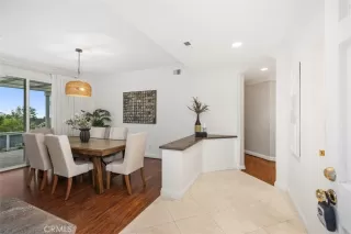 Photo #5: OC24119335 Listing