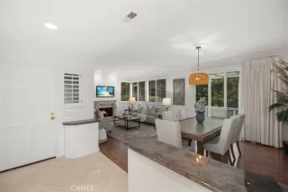 Photo #6: OC24119335 Listing