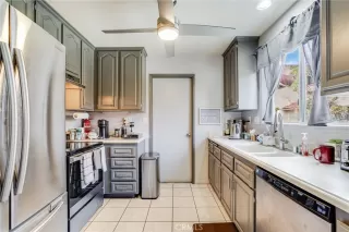 Photo #6: OC24119463 Listing