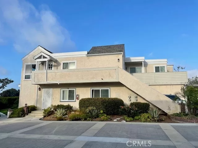 MLS: OC24119515 Condo For Sale