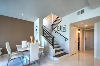 Photo #5: OC24119563 Listing 