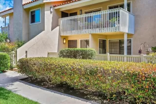 Photo #2: OC24119715 Listing