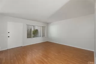 Photo #5: OC24119735 Listing 