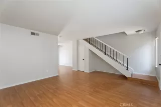 Photo #6: OC24119735 Listing 