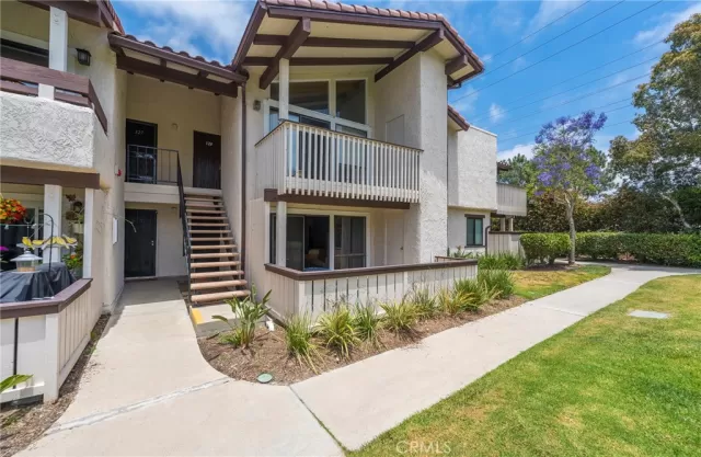 MLS: OC24119755 Condo For Sale