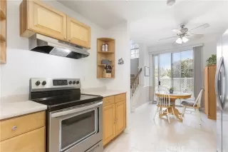 Photo #4: OC24120244 Listing 