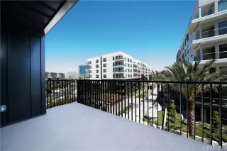 Photo #4: OC24120687 Listing