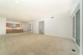 Photo #6: OC24120687 Listing