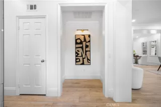 Photo #3: OC24120712 Listing 