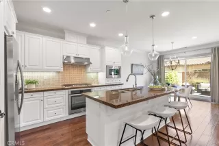 Photo #2: OC24120812 Listing