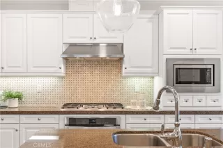 Photo #6: OC24120812 Listing