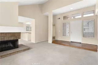 Photo #5: OC24121186 Listing