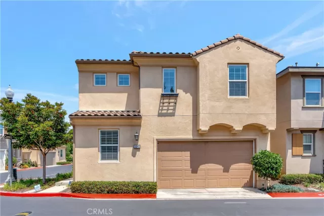 MLS: OC24121228 Condo For Sale