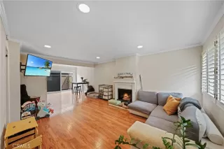 Photo #4: OC24121521 Listing 