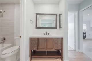 Photo #4: OC24121678 Listing