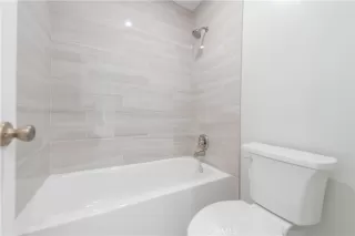 Photo #5: OC24121678 Listing