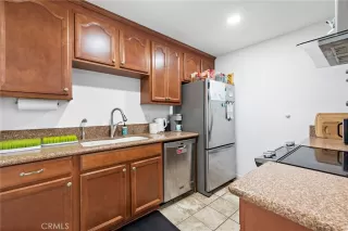 Photo #4: OC24121715 Listing 