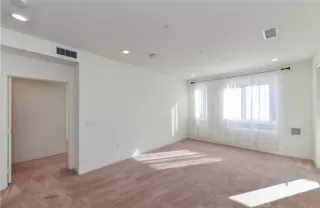 Photo #6: OC24121986 Listing