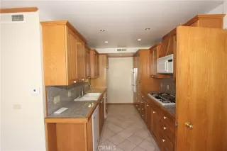 Photo #4: OC24122014 Listing