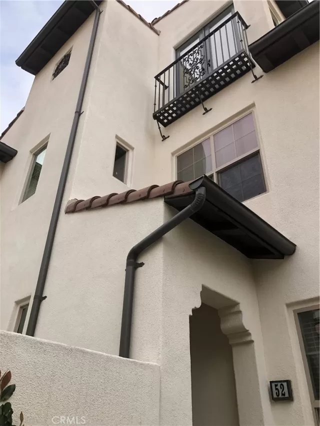 MLS: OC24122227 Condo For Sale