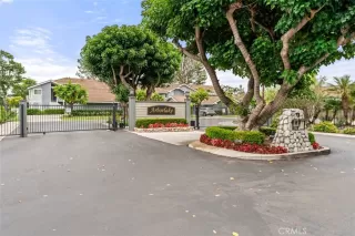 Photo #1: OC24122353 Listing 