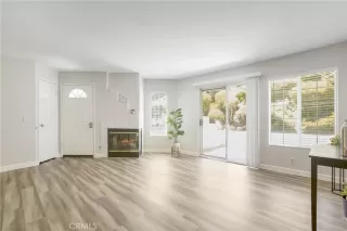 Photo #3: OC24122471 Listing