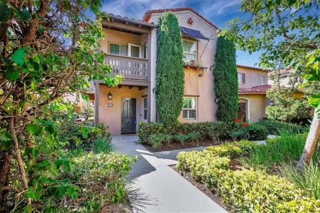 MLS: OC24123093 Condo For Sale