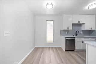 Photo #4: OC24123219 Listing