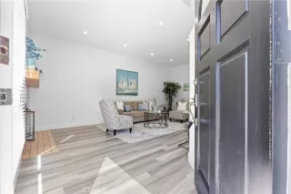 Photo #6: OC24123587 Listing