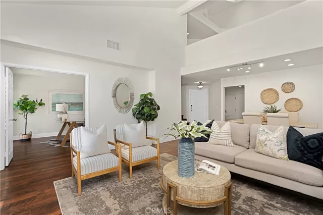 MLS: OC24123883 Condo For Sale