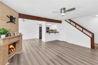 Photo #2: OC24124066 Listing