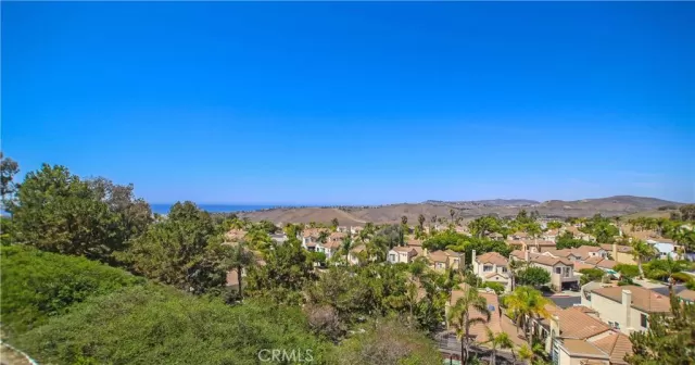 MLS: OC24124392 Condo For Sale