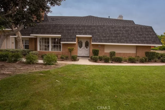 MLS: OC24124418 Condo For Sale