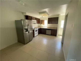 Photo #5: OC24124507 Listing 