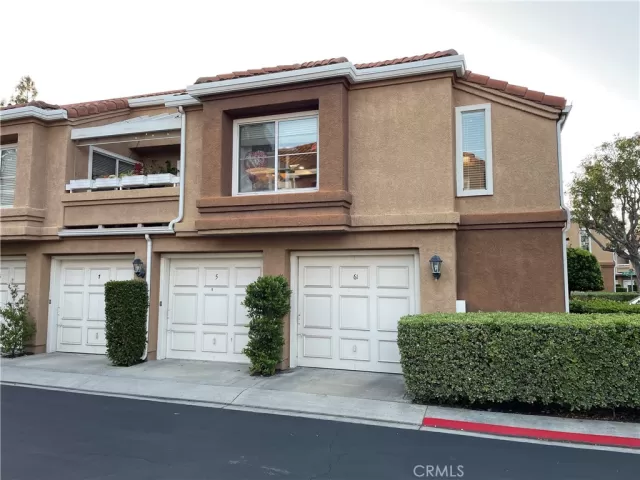 MLS: OC24124693 Condo For Sale