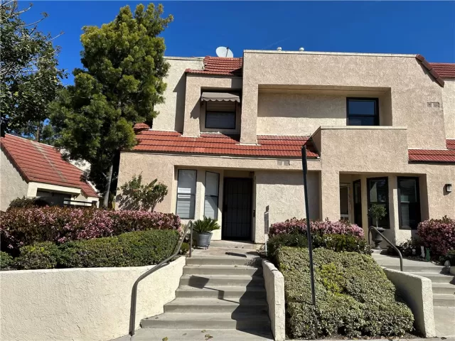 MLS: OC24124799 Condo For Sale