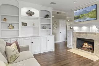 Photo #6: OC24124810 Listing